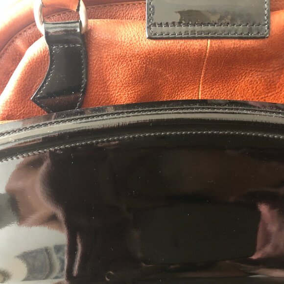 Modalu Leather Hanbag - Picture 3 of 6